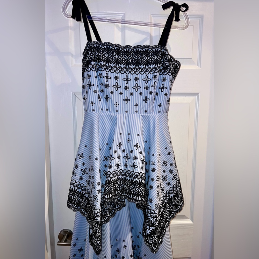 AMUR Leslie dress size 8 - Picture 6 of 11